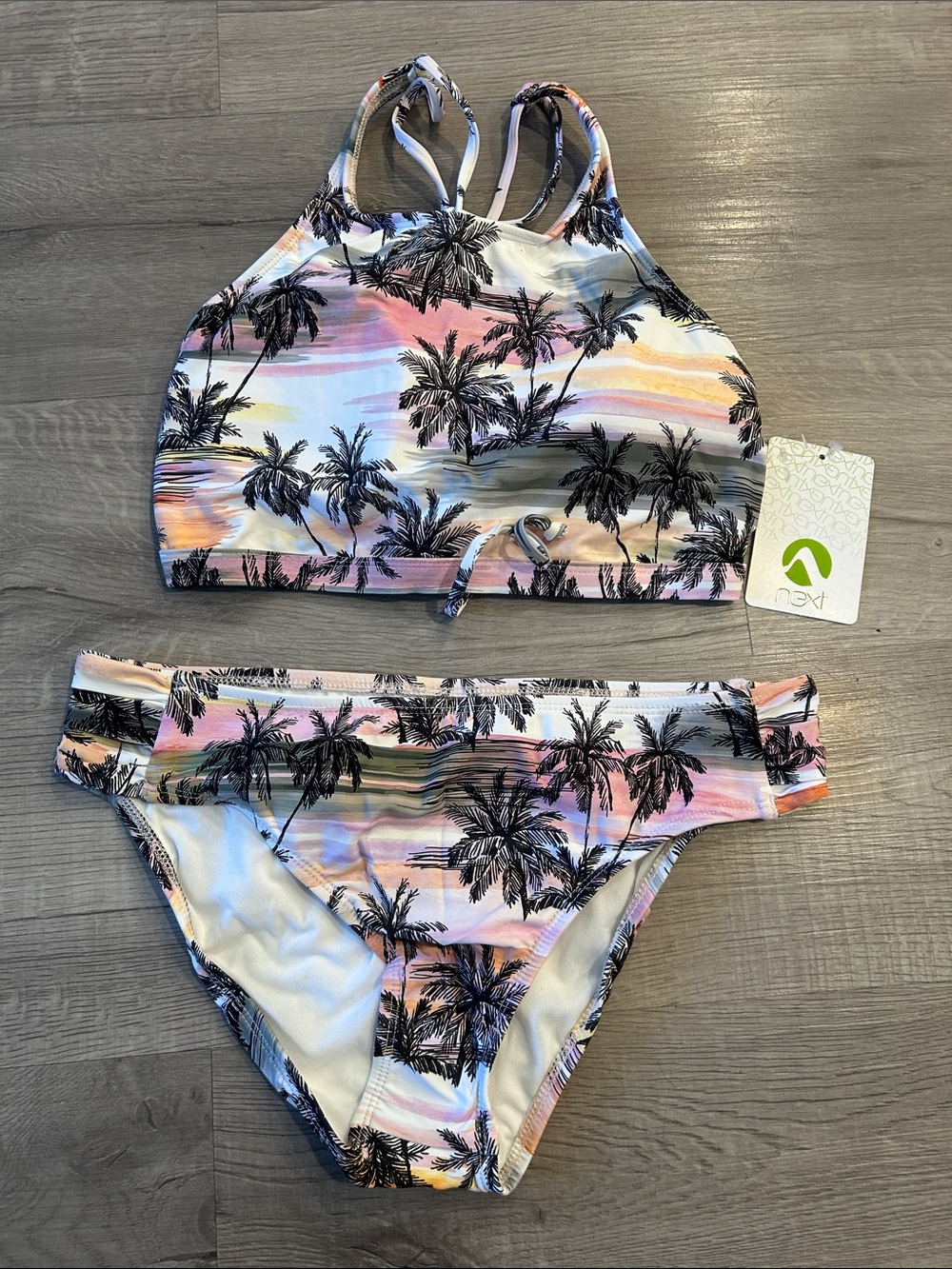 NEXT | Women’s Swim Set